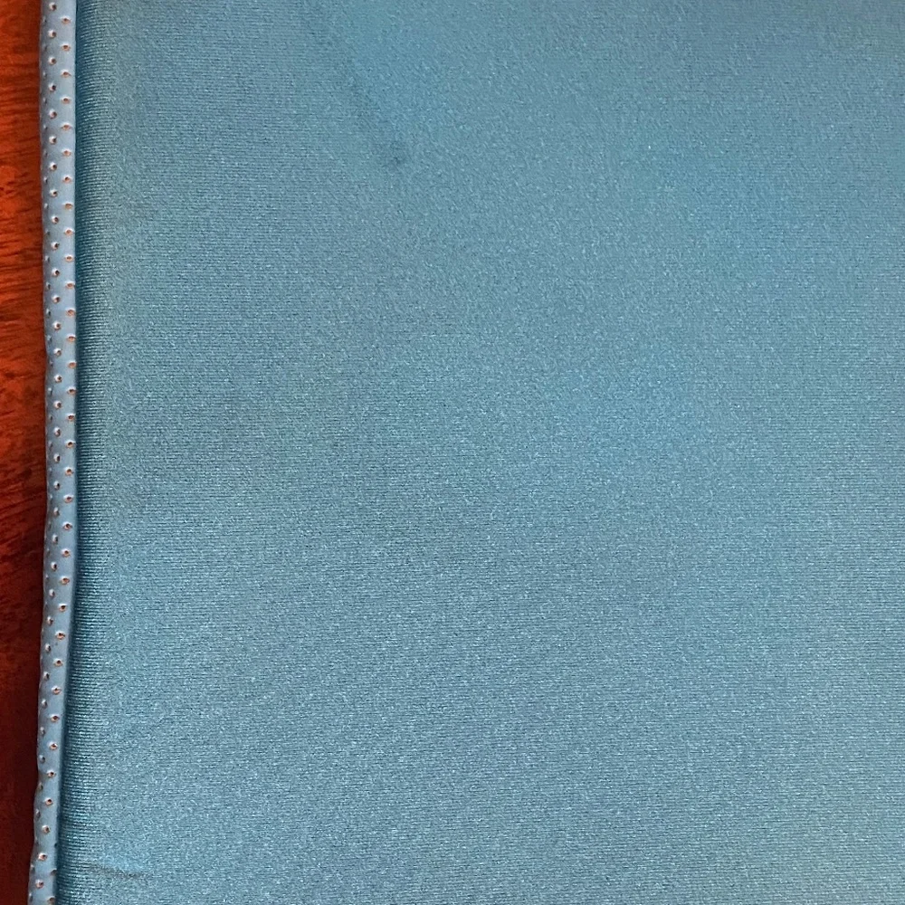 Incase neoprene device protector blue